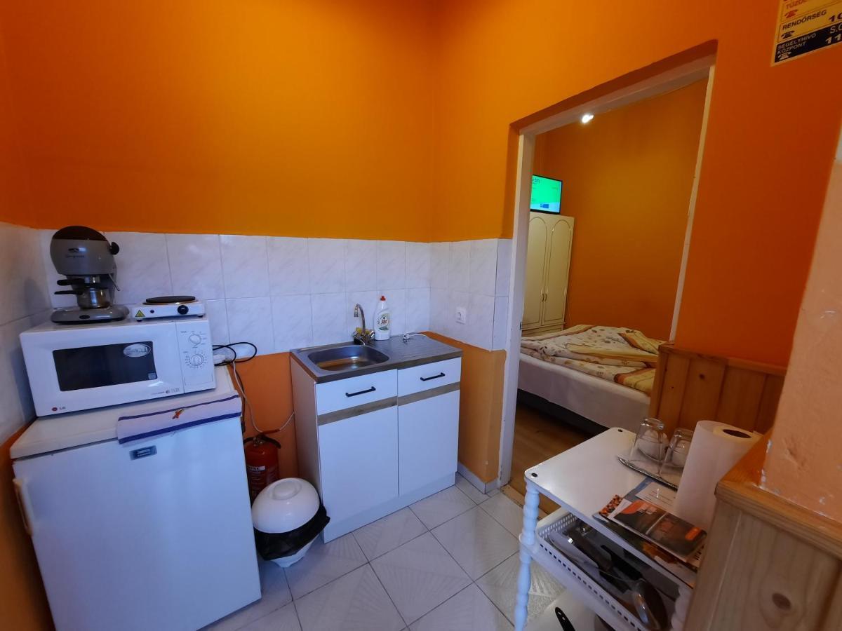 Gloria Apartman Gyula Extérieur photo
